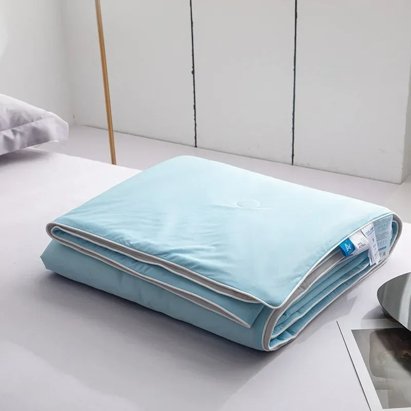 Scandicareswe IceBreeze – Kjølende teppe i Ice Silk